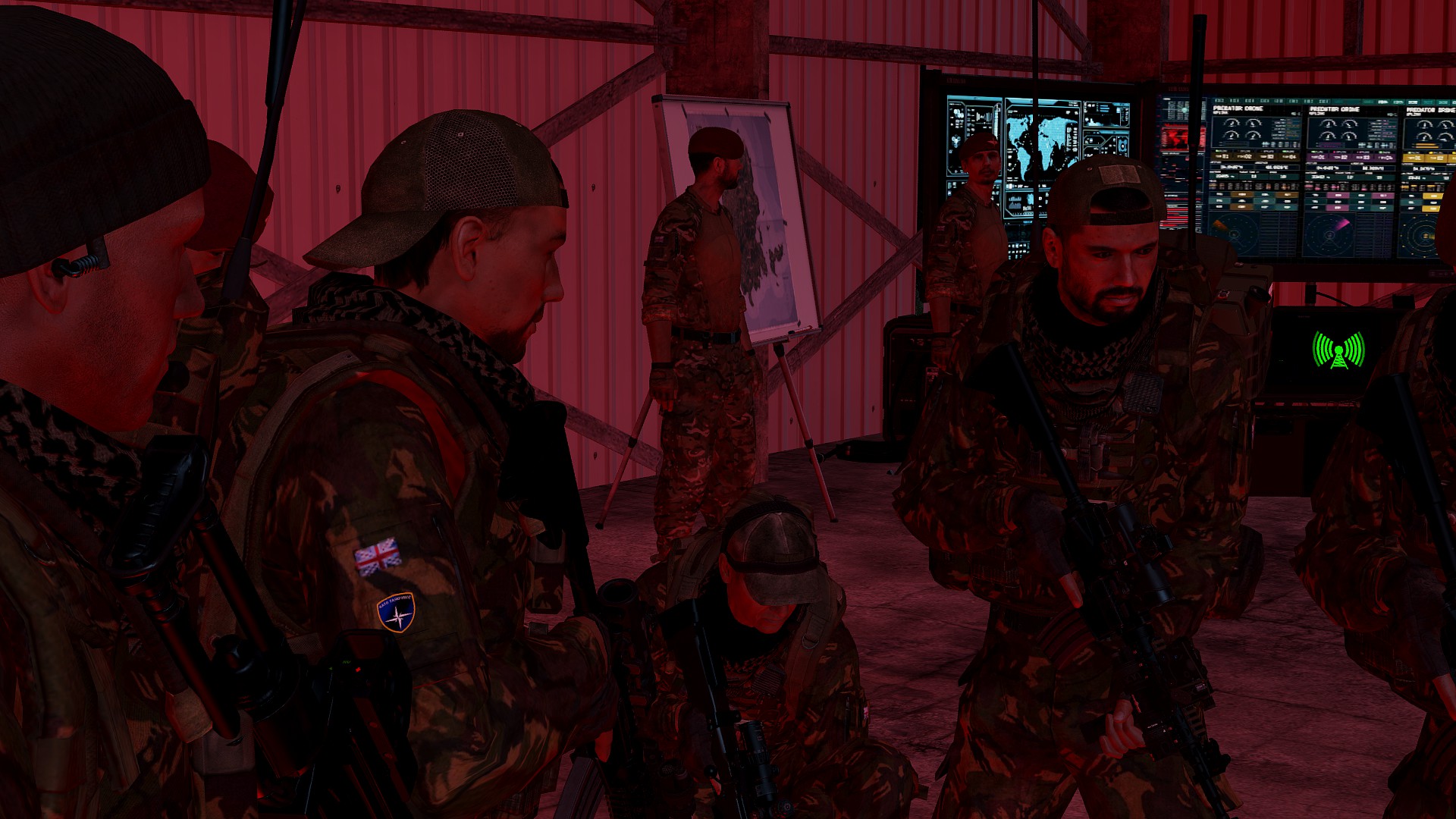 Briefing der Pathfinders in der Operations Zentrale